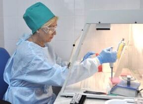 Provedení testu stolice na vajíčka helmintů